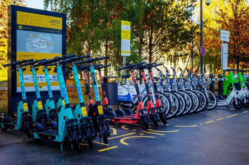 Sharing Angebot der Mobilitätsstation Jelbi Innenstadt